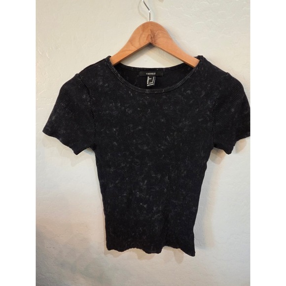 Forever 21 Tops - Forever 21 Black Acid Wash Ribbed Short Sleeve Baby Tee Small Crew Neck Top